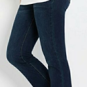 Maternity Oh Baby - by motherhood